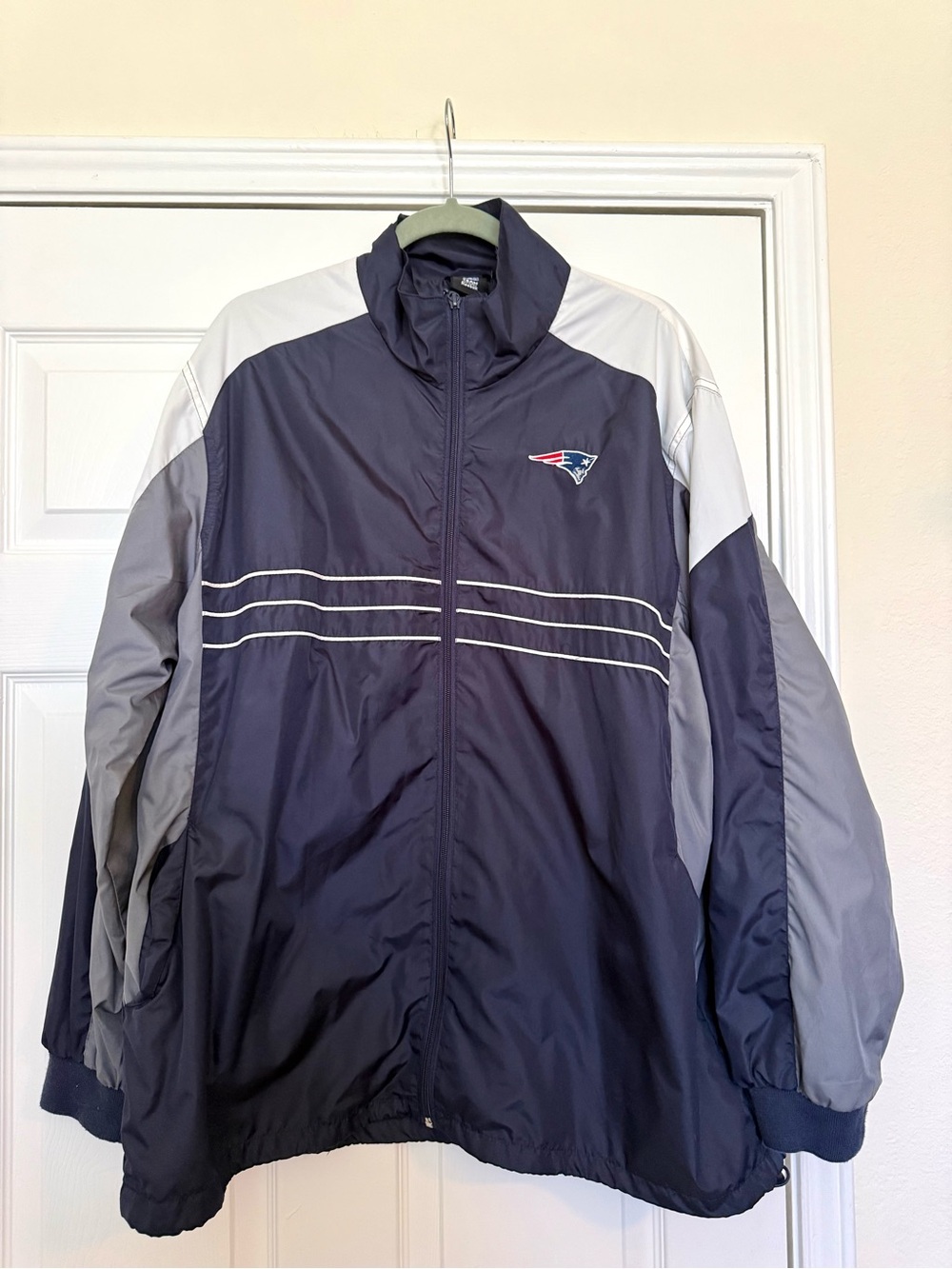 Men's NFL New England Patriots Windbreaker Jacket